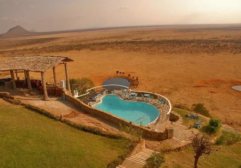 هتل Voi Safari Lodge