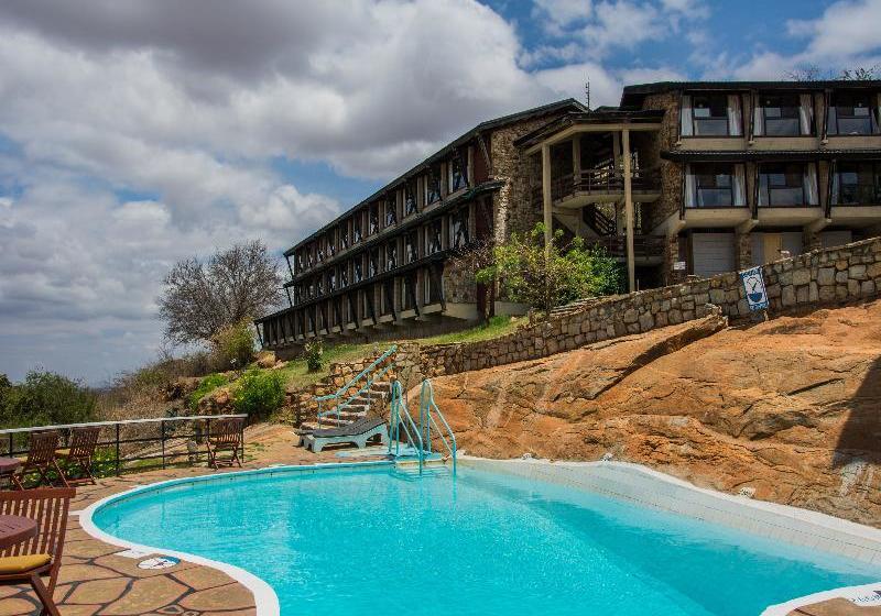 هتل Voi Safari Lodge