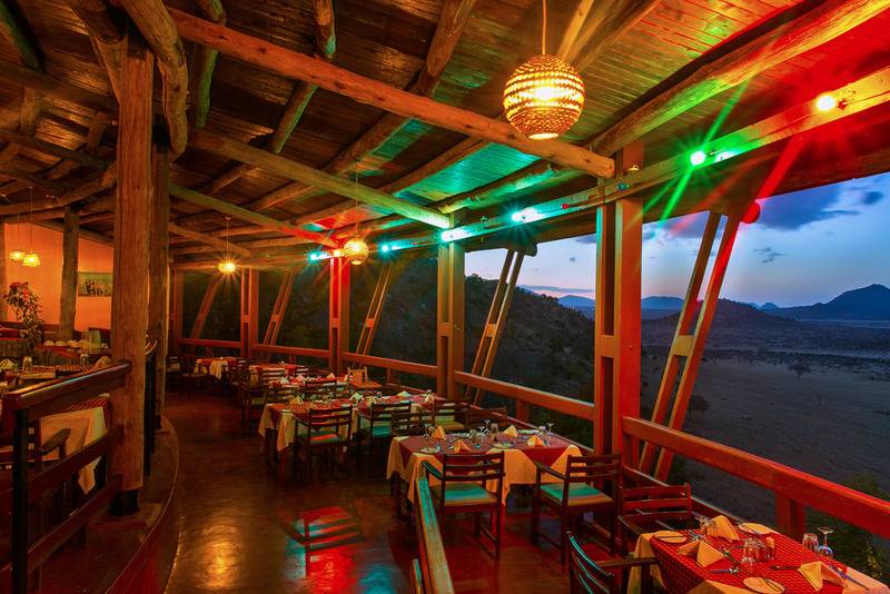 هتل Voi Safari Lodge