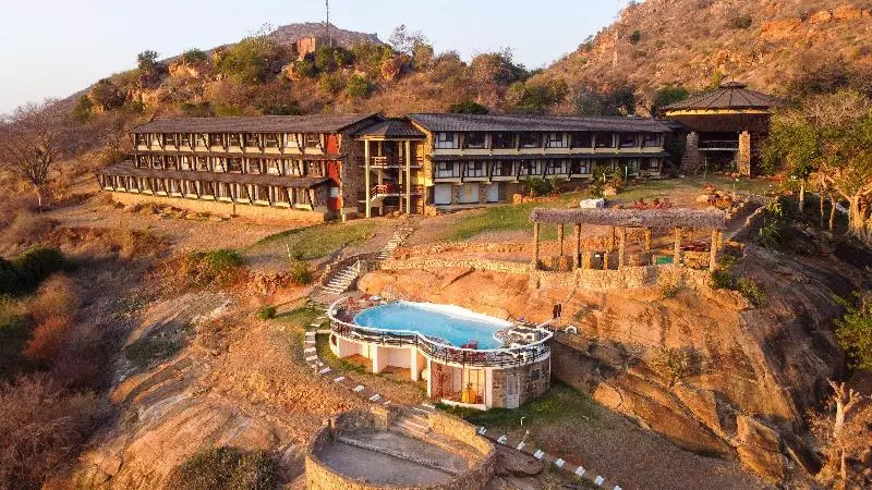 هتل Voi Safari Lodge