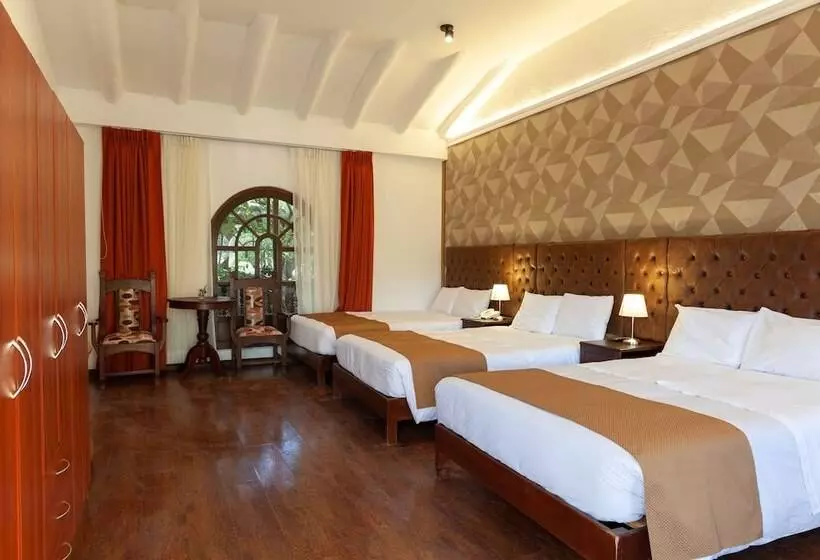 هتل Inti Punku Valle Sagrado