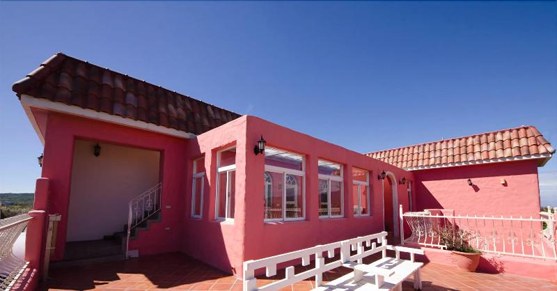 تختخواب و صبحانه Kenting Avignon