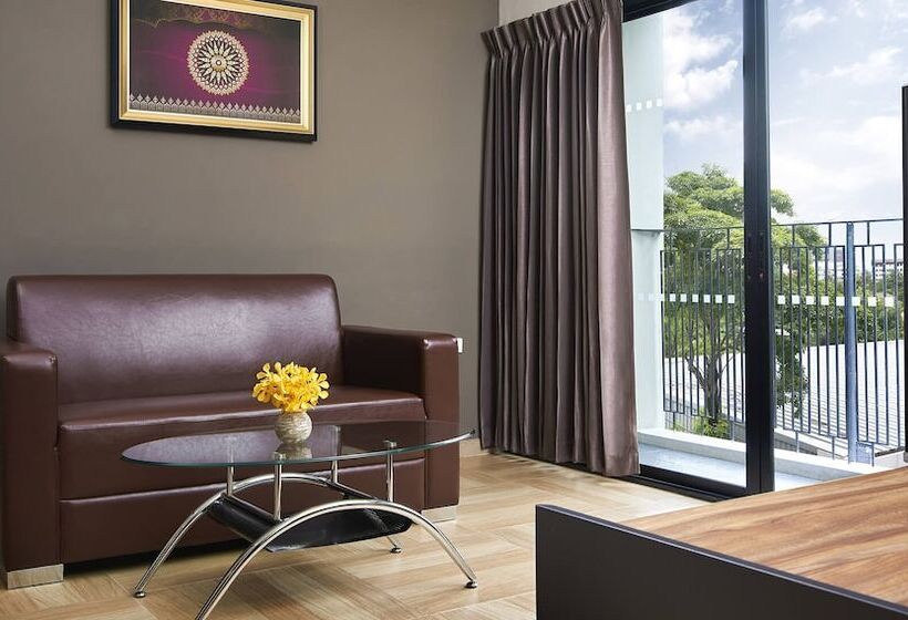 Chiva Bangkok Hotel   Sha Plus