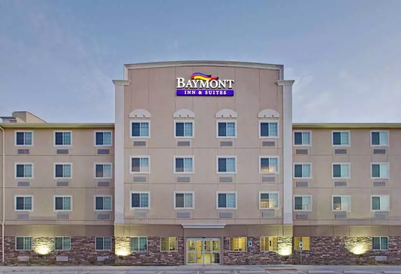 Hotelli Quality Inn & Suites