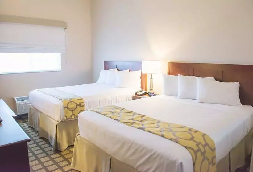 Hotelli Quality Inn & Suites