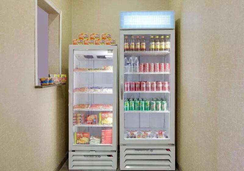 Hotelli Quality Inn & Suites