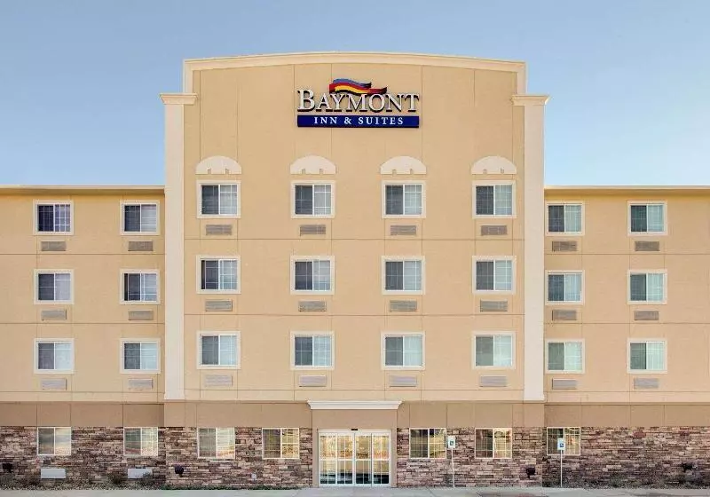 Hotelli Quality Inn & Suites