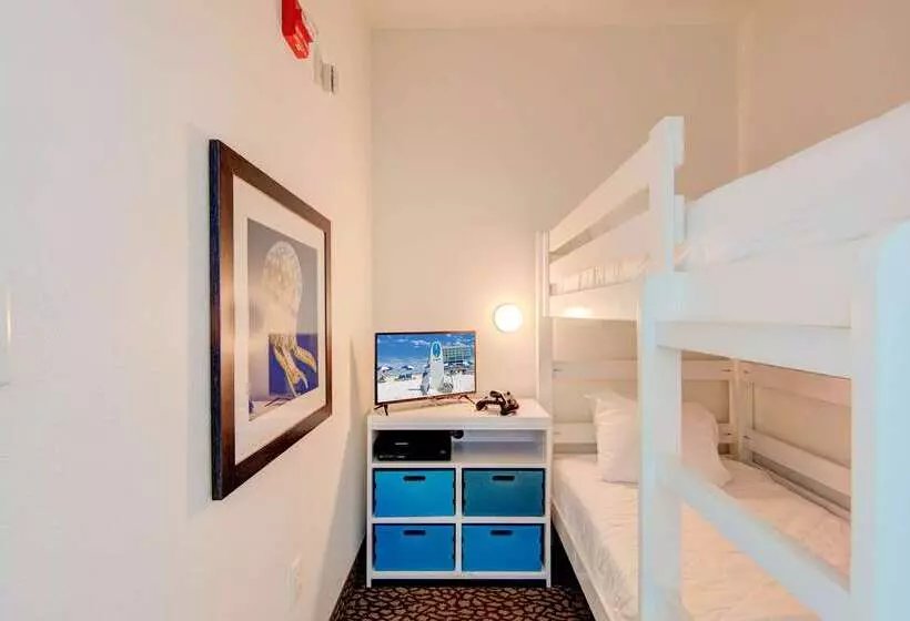 ホテル Best Western Premier   The Tides
