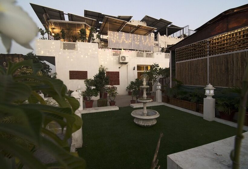 호텔 Chitra Katha  A Story Per Stay