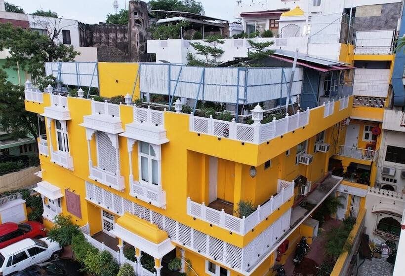 فندق Chitra Katha  A Story Per Stay