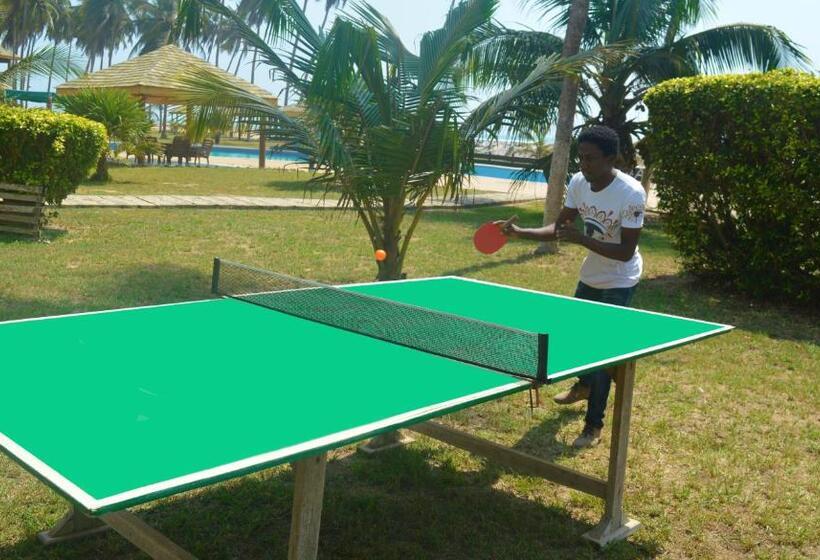 Отель Elmina Bay Resort