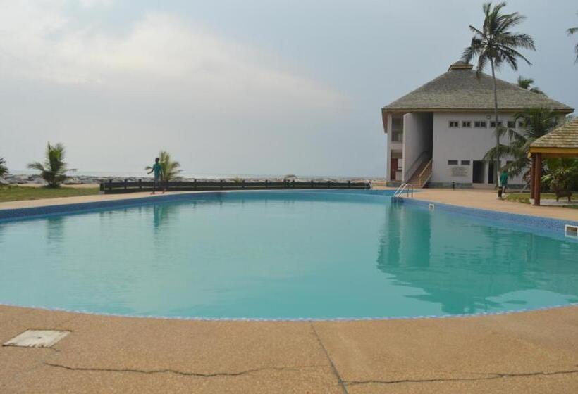 Отель Elmina Bay Resort