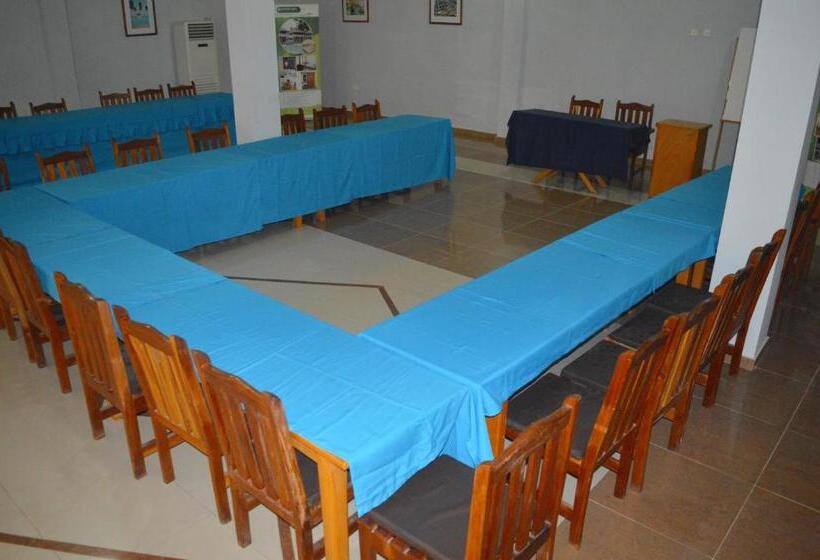 Отель Elmina Bay Resort