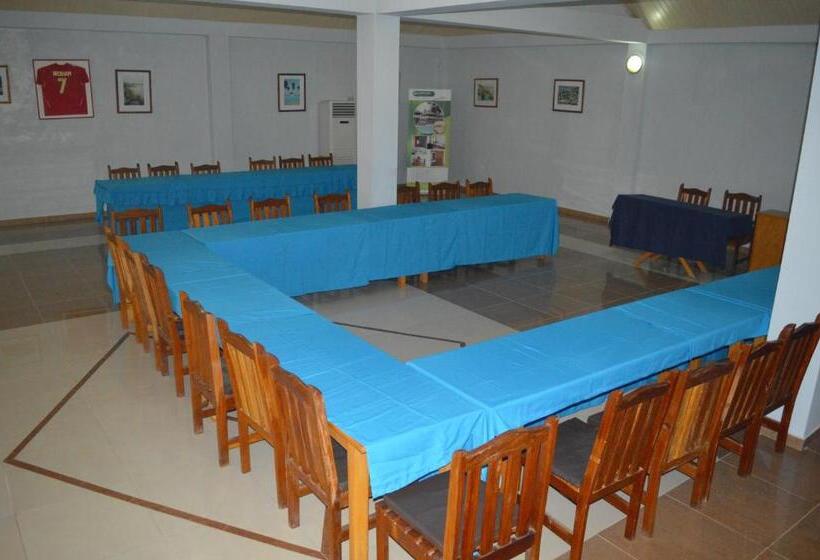 Отель Elmina Bay Resort