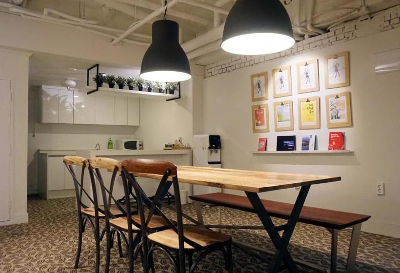 Отель Gaon J Stay