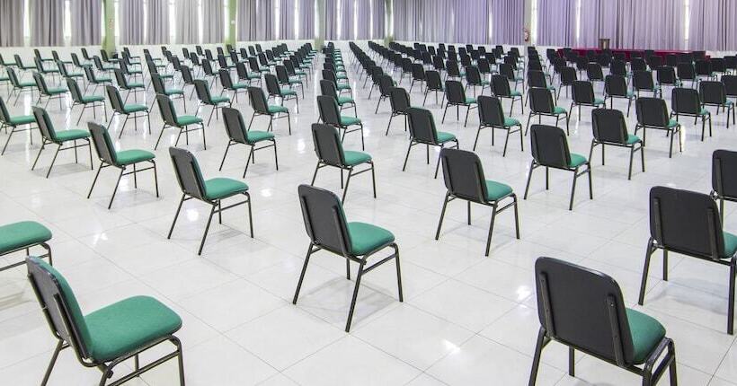 בית מלון כפרי Golden Park Sorocaba & Convenções   By Nacional Inn