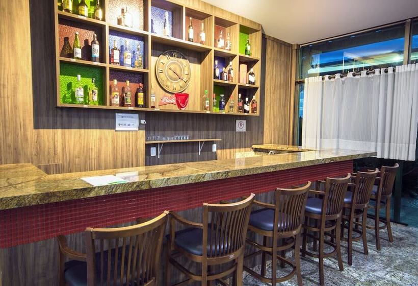 בית מלון כפרי Golden Park Sorocaba & Convenções   By Nacional Inn