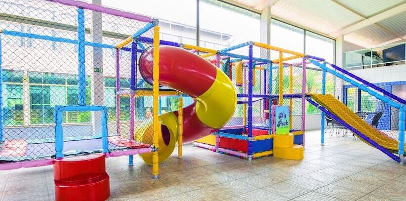 בית מלון כפרי Golden Park Sorocaba & Convenções   By Nacional Inn