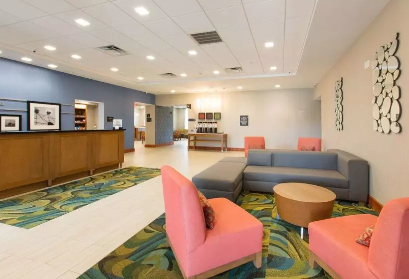 ホテル Hampton Inn Palatka
