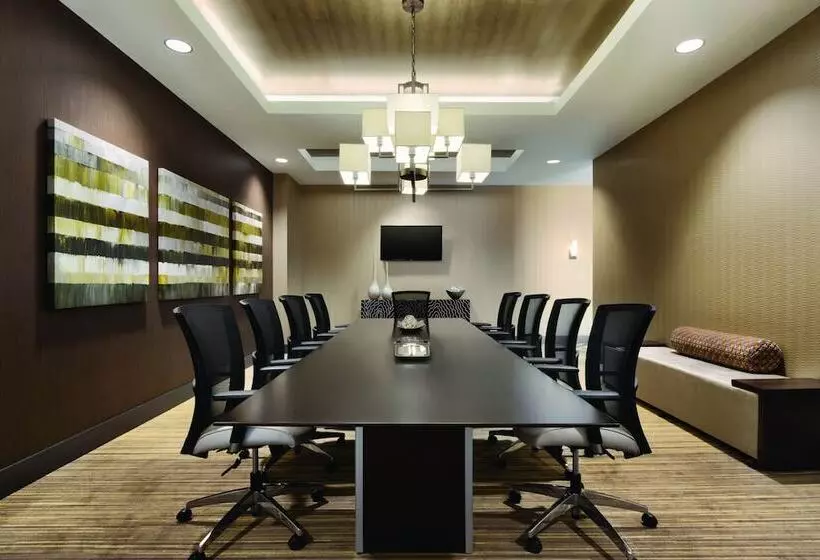ホテル Homewood Suites By Hilton Calgary Downtown