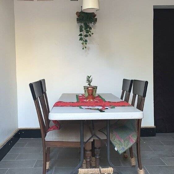 هتل Manaya Bed & Breakfast