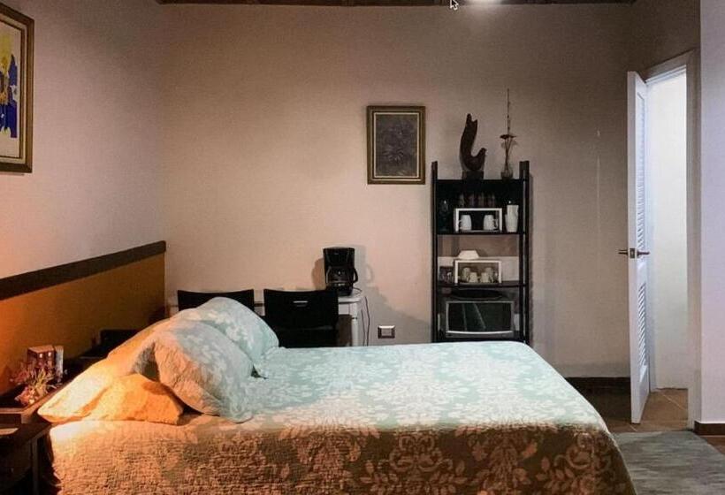 هتل Manaya Bed & Breakfast