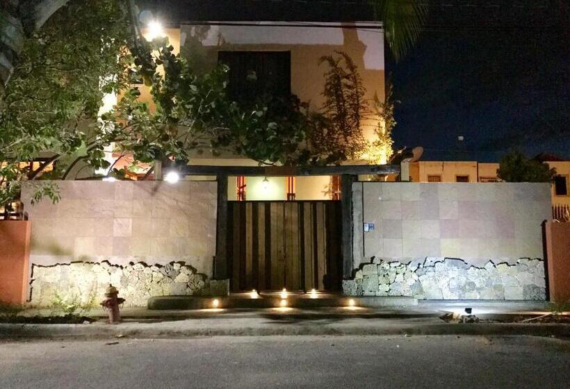 هتل Manaya Bed & Breakfast