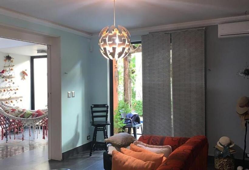 هتل Manaya Bed & Breakfast