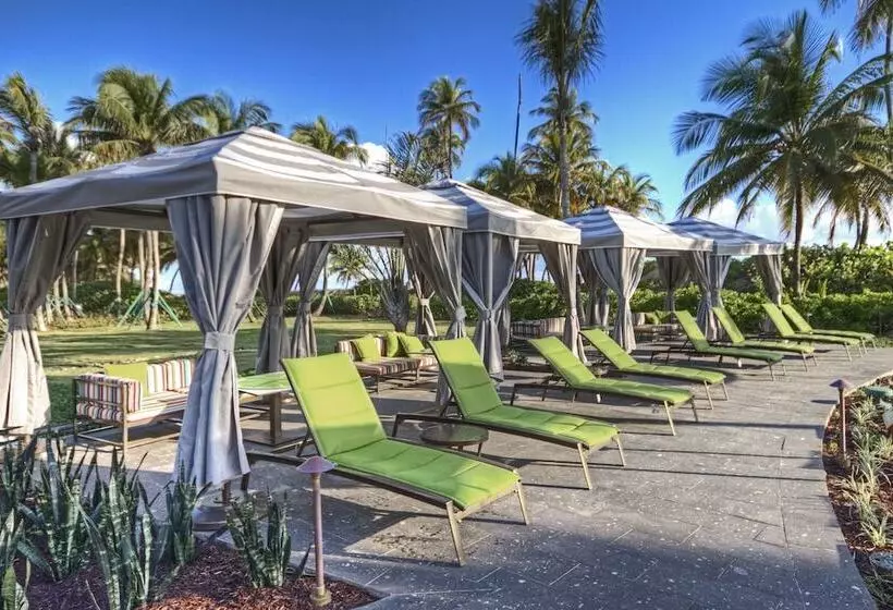 هتل Margaritaville Vacation Club Rio Mar