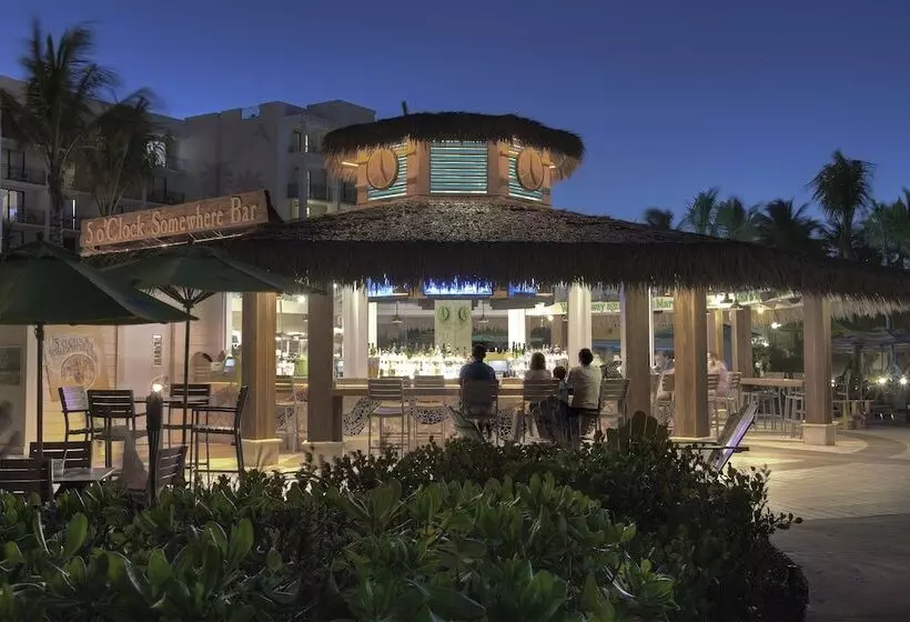 هتل Margaritaville Vacation Club Rio Mar
