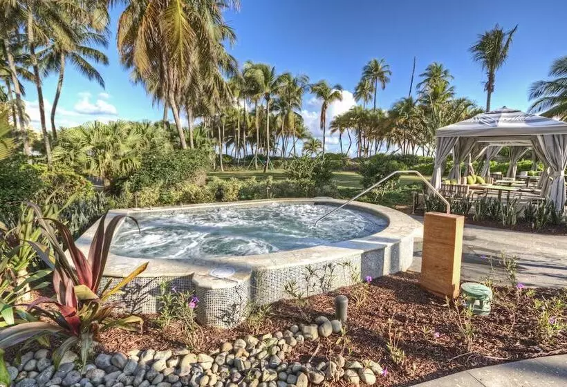 هتل Margaritaville Vacation Club Rio Mar