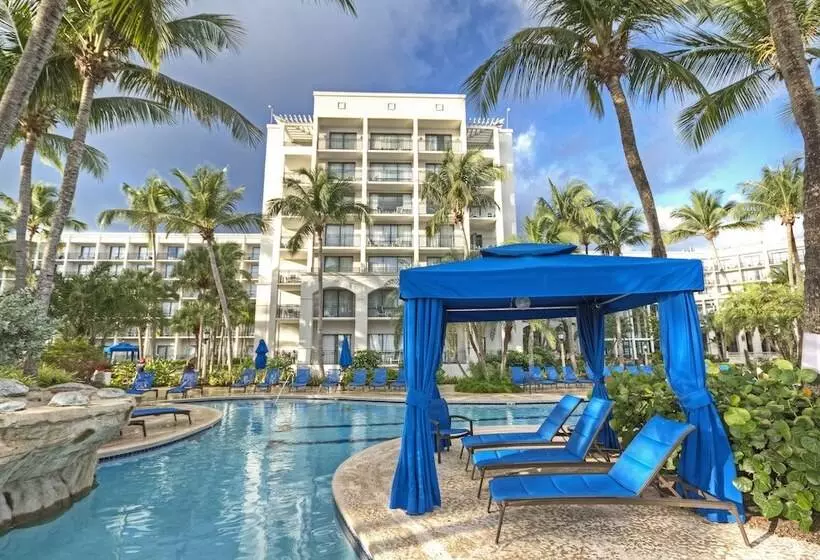 هتل Margaritaville Vacation Club Rio Mar