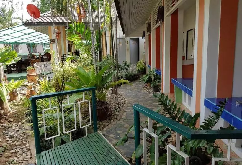 هتل Sam S House Kanchanaburi