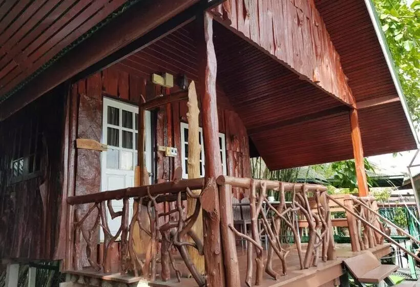 هتل Sam S House Kanchanaburi