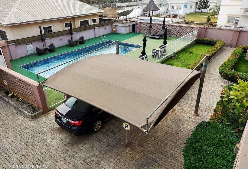 هتل Sheer Luxury Apartments & Suites