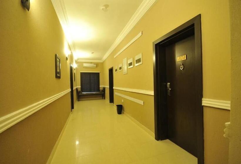 هتل Sheer Luxury Apartments & Suites