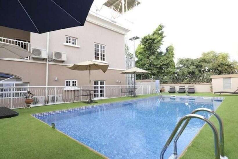 هتل Sheer Luxury Apartments & Suites