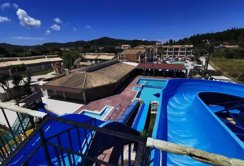 ホテル Sidari Waterpark