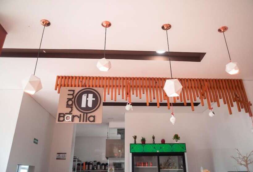 هتل Unión Plaza Moteria