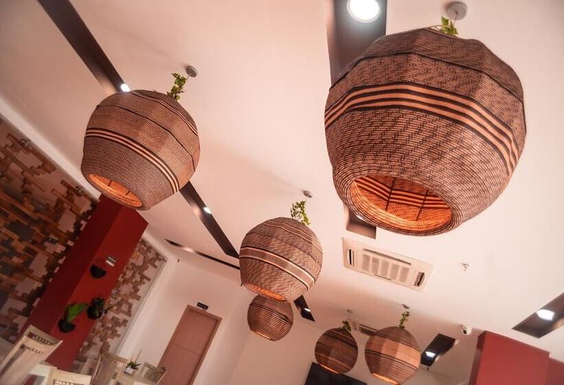 هتل Unión Plaza Moteria