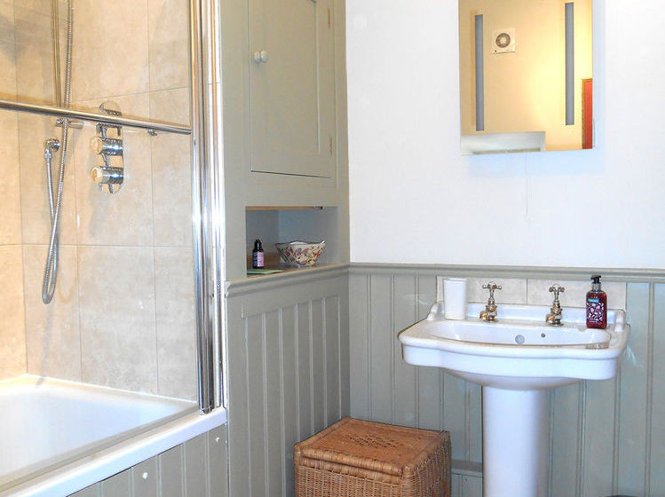 Low Hall Country House