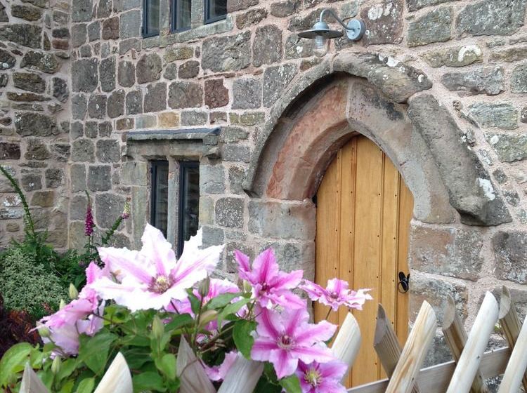 Low Hall Country House