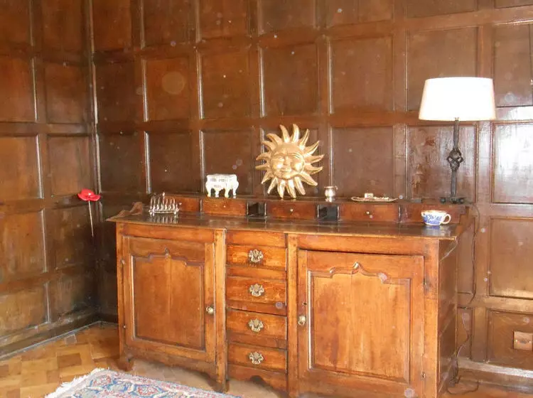 Low Hall Country House