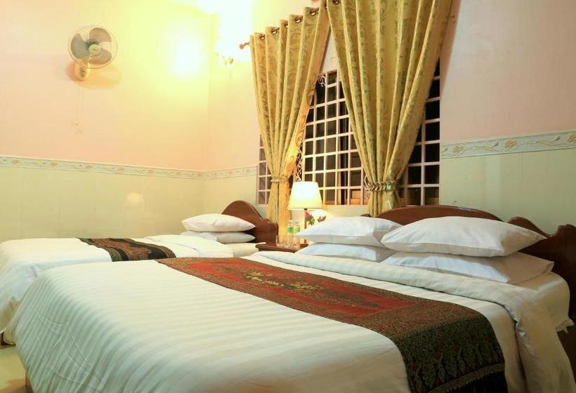 پانسیون The Golden Square Villa