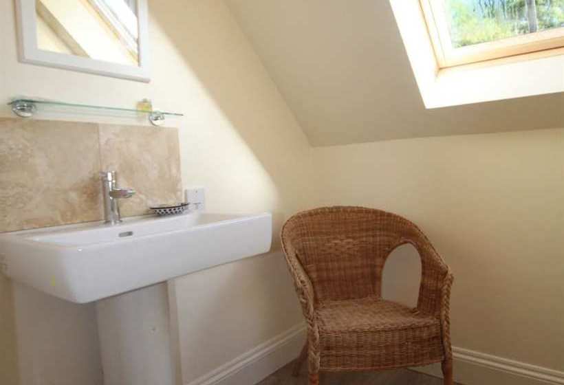 Stanford Dingley Bed And Breakfast