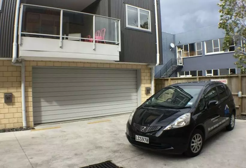Apartment On Vialou St