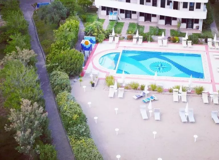 Eurobeach Residence