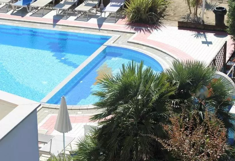 Eurobeach Residence