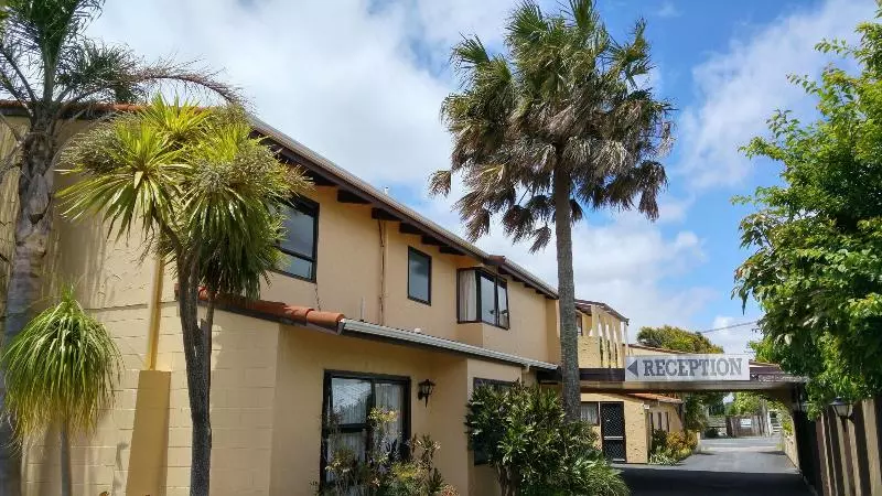 Hobson's Choice Motel