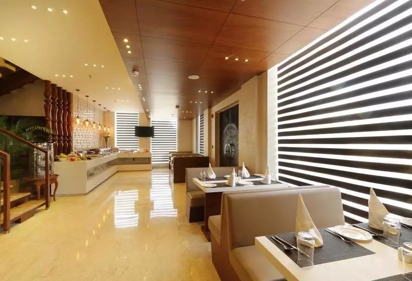 هتل Ameya Suites